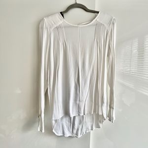 White dress shirt